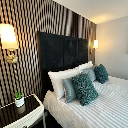 Waterside Mufc & Trafford Centre Townhouse 4 Bedroom Free Parking 맨체스터 외부 사진