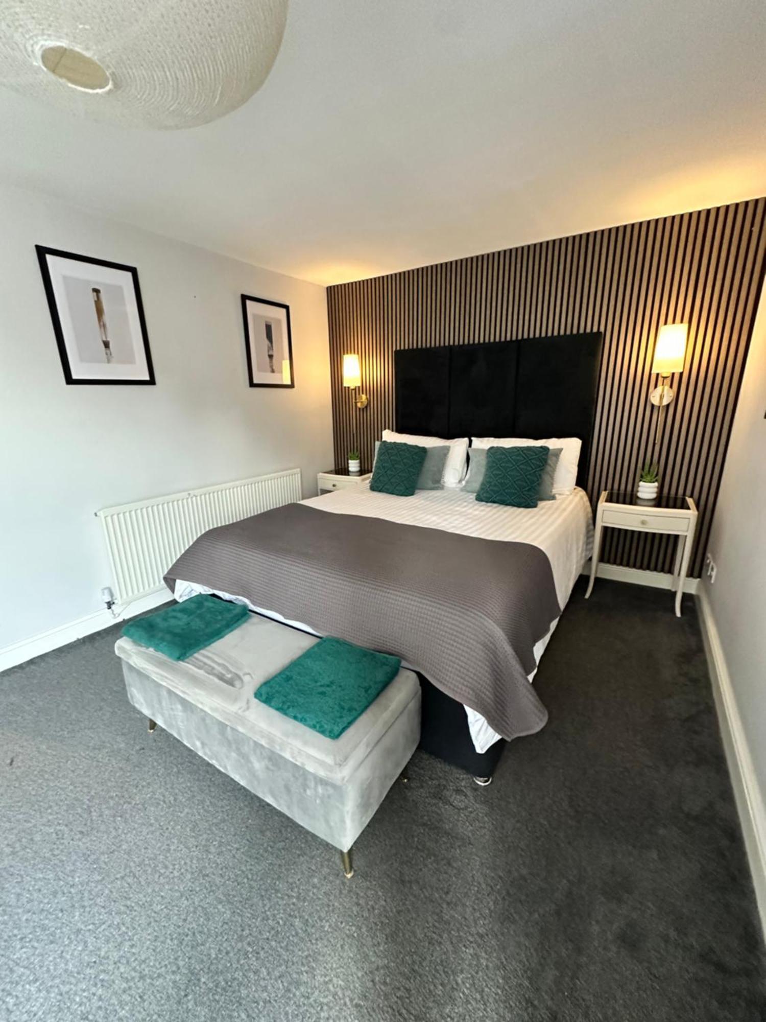 Waterside Mufc & Trafford Centre Townhouse 4 Bedroom Free Parking 맨체스터 외부 사진